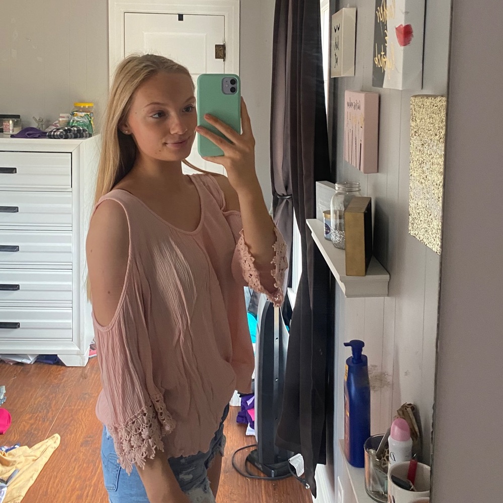 pink blouse
